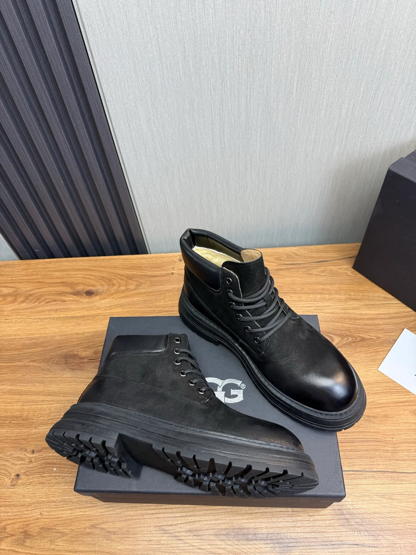 Factory price 680💰 [UGG] Men's hot winter warm boots🐑Simple and fashionable design, cowhide➕comfortable and warm wool lining. Soft and comfortable to wear, good warmth retention, and excellent foot feel. Regular size 38-45